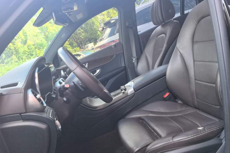 Used Mercedes-Benz GLC 2021 GLC 260 L 4MATIC Luxury Model Left Front Seat