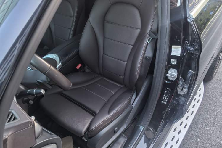Used Mercedes-Benz GLC 2021 GLC 300 L 4MATIC Dynamic Model Left Front Seat