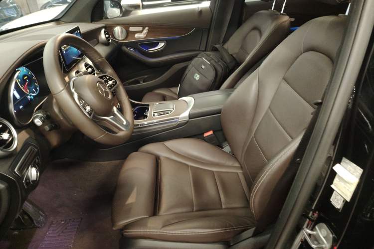 Used Mercedes-Benz GLC 2021 GLC 300 L 4MATIC Dynamic Model Left Front Seat