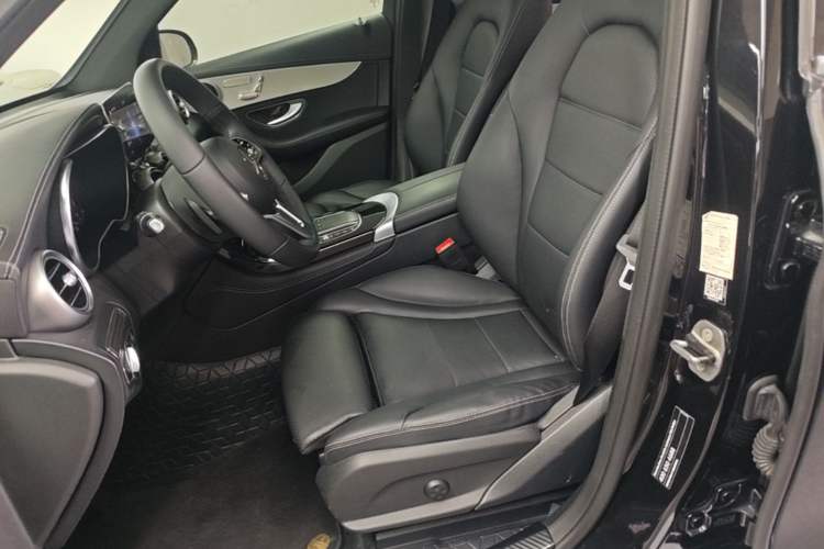 Used Mercedes-Benz GLC 2021 GLC 260 L 4MATIC Dynamic Edition Left Front Seat