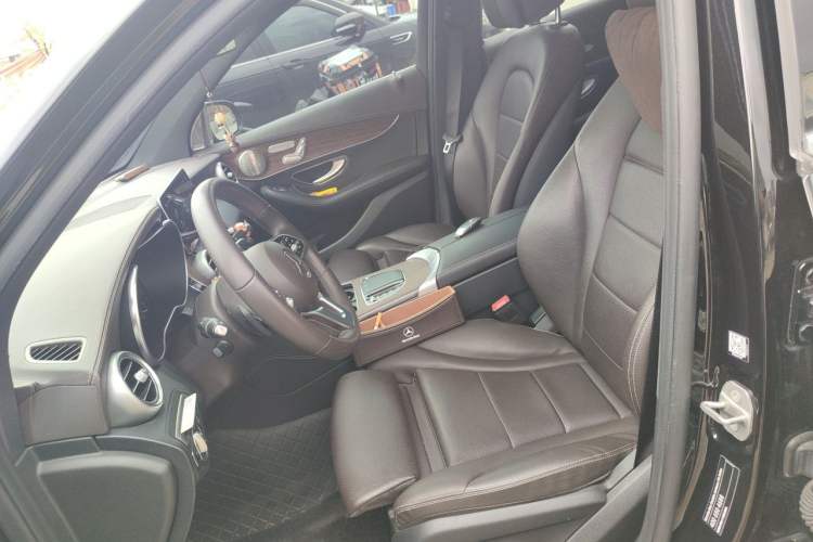 Used Mercedes-Benz GLC 2021 GLC 300 L 4MATIC Dynamic Model Left Front Seat