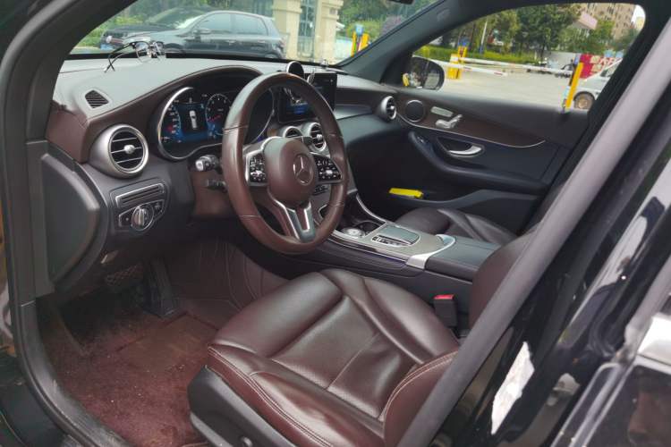 Used Mercedes-Benz GLC 2021 GLC 260 L 4MATIC Luxury Model Left Front Seat