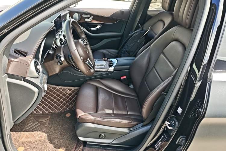 Used Mercedes-Benz GLC 2021 GLC 300 L 4MATIC Dynamic Model Left Front Seat