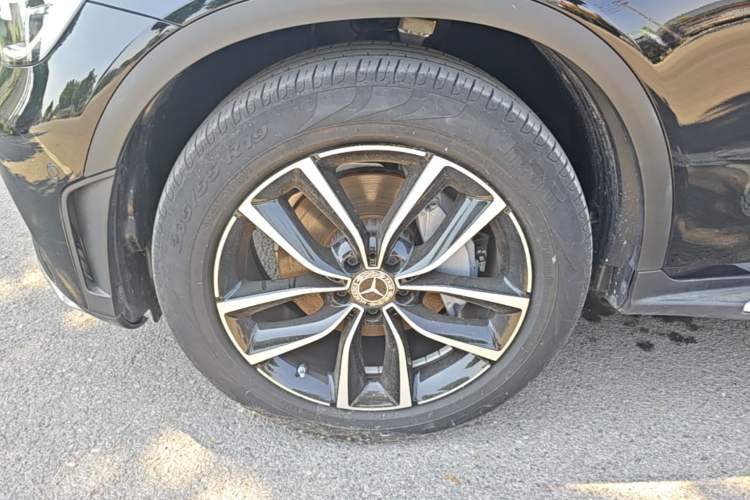 Used Mercedes-Benz GLC 2021 GLC 260 L 4MATIC Luxury Model Left Front Wheel Hub
