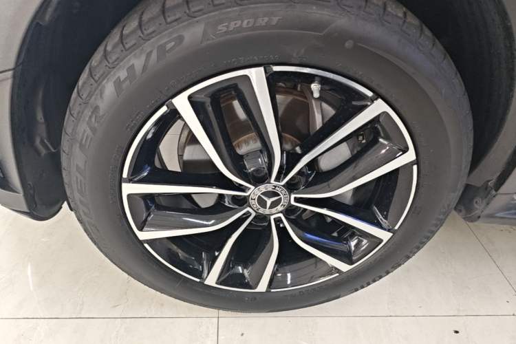 Used Mercedes-Benz GLC 2021 GLC 300 L 4MATIC Dynamic Model Left Front Wheel Hub