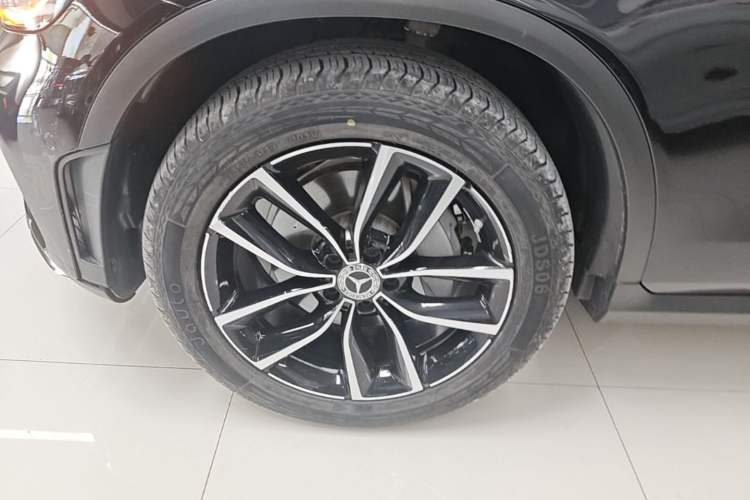 Used Mercedes-Benz GLC 2021 GLC 260 L 4MATIC Luxury Model Left Front Wheel Hub