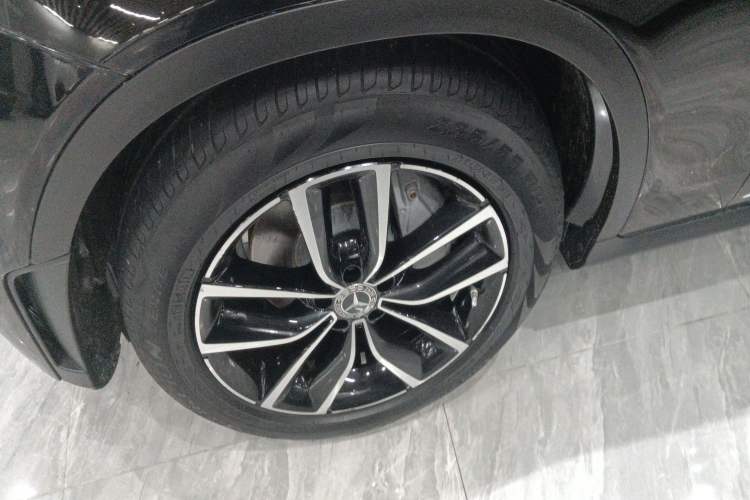 Used Mercedes-Benz GLC 2021 GLC 260 L 4MATIC Luxury Model Left Front Wheel Hub