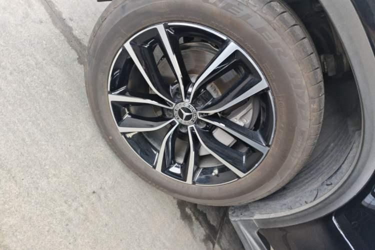 Used Mercedes-Benz GLC 2021 GLC 260 L 4MATIC Luxury Model Left Front Wheel Hub