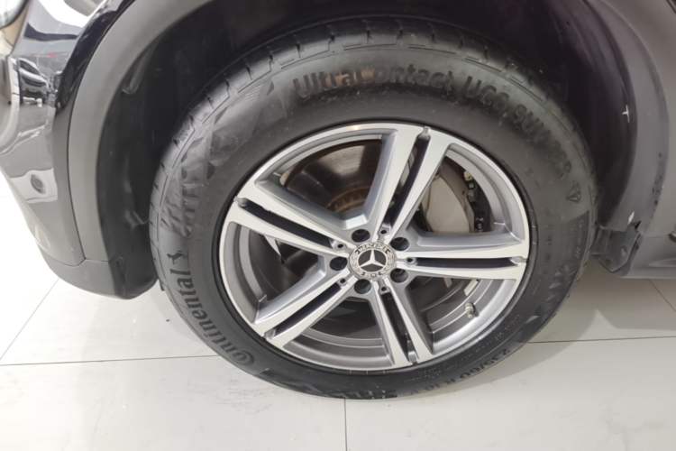 Used Mercedes-Benz GLC 2021 GLC 260 L 4MATIC Dynamic Edition Left Front Wheel Hub