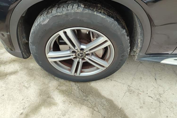 Used Mercedes-Benz GLC 2021 GLC 260 L 4MATIC Dynamic Edition Left Front Wheel Hub