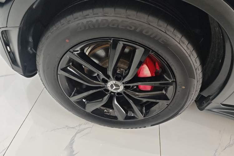 Used Mercedes-Benz GLC 2021 GLC 300 L 4MATIC Dynamic Model Left Front Wheel Hub
