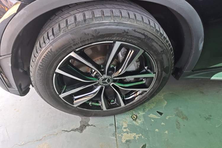 Used Mercedes-Benz GLC 2021 GLC 300 L 4MATIC Dynamic Model Left Front Wheel Hub