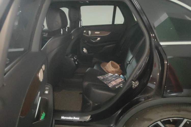 Used Mercedes-Benz GLC 2021 GLC 300 L 4MATIC Dynamic Model Left Rear Seat