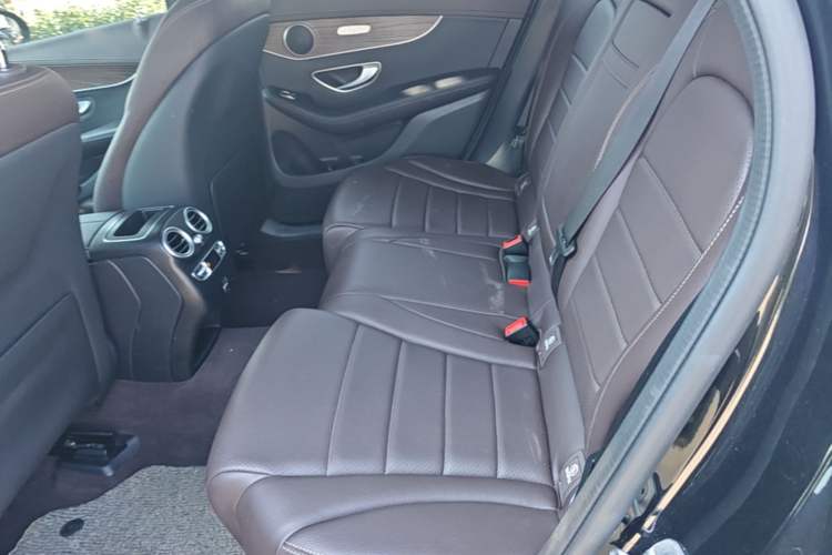 Used Mercedes-Benz GLC 2021 GLC 260 L 4MATIC Luxury Model Left Rear Seat