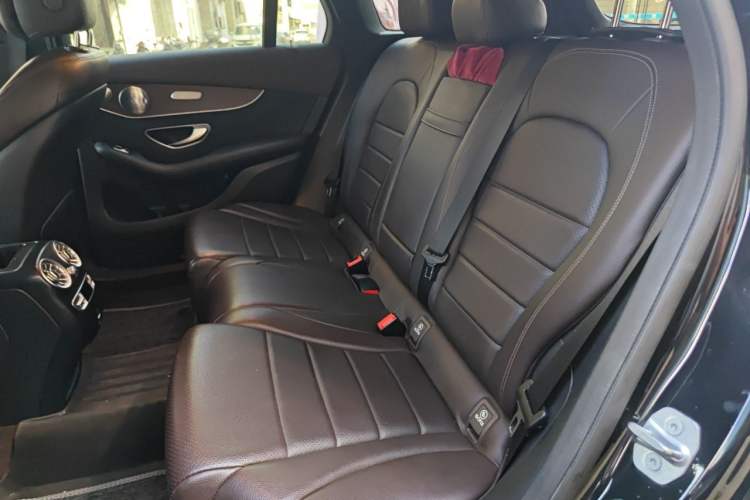 Used Mercedes-Benz GLC 2021 GLC 300 L 4MATIC Dynamic Model Left Rear Seat