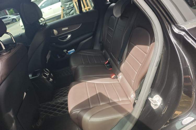 Used Mercedes-Benz GLC 2021 GLC 300 L 4MATIC Dynamic Model Left Rear Seat