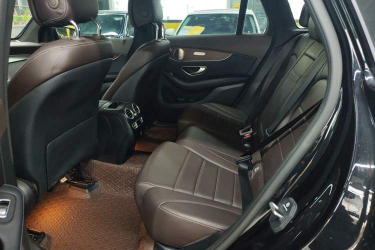 Used Mercedes-Benz GLC 2021 GLC 300 L 4MATIC Luxury Model Left Rear Seat