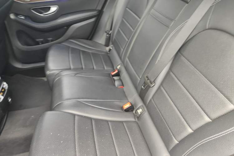 Used Mercedes-Benz GLC 2021 GLC 300 L 4MATIC Dynamic Model Left Rear Seat