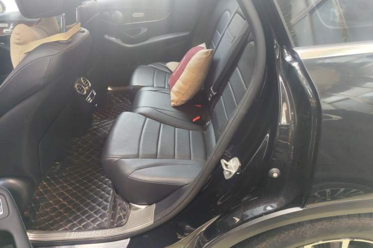 Used Mercedes-Benz GLC 2021 GLC 300 L 4MATIC Dynamic Model Left Rear Seat