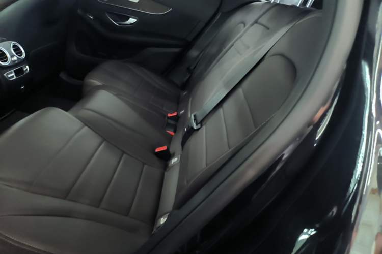 Used Mercedes-Benz GLC 2021 GLC 300 L 4MATIC Dynamic Model Left Rear Seat