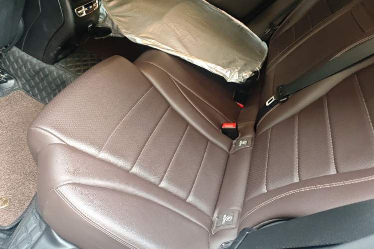 Used Mercedes-Benz GLC 2021 GLC 260 L 4MATIC Luxury Model Left Rear Seat