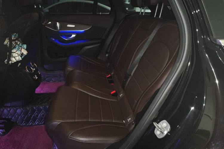 Used Mercedes-Benz GLC 2021 GLC 300 L 4MATIC Luxury Model Left Rear Seat