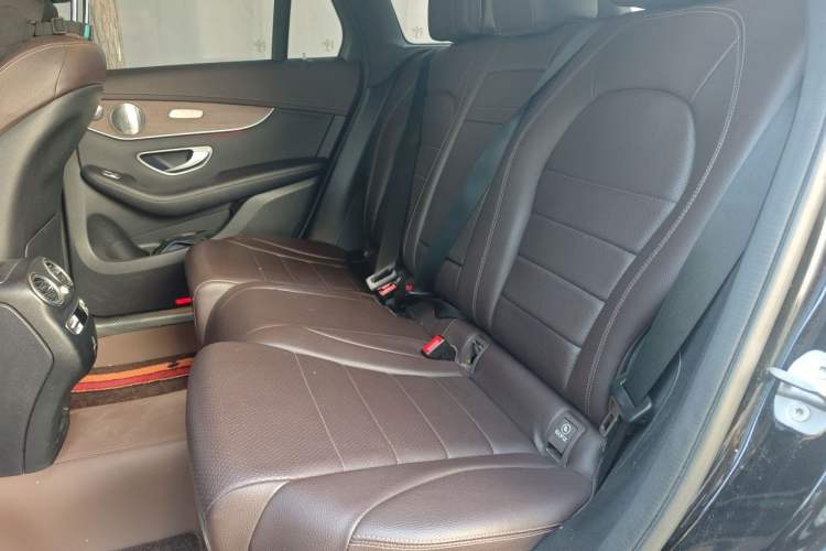 Used Mercedes-Benz GLC 2021 GLC 300 L 4MATIC Dynamic Model Left Rear Seat