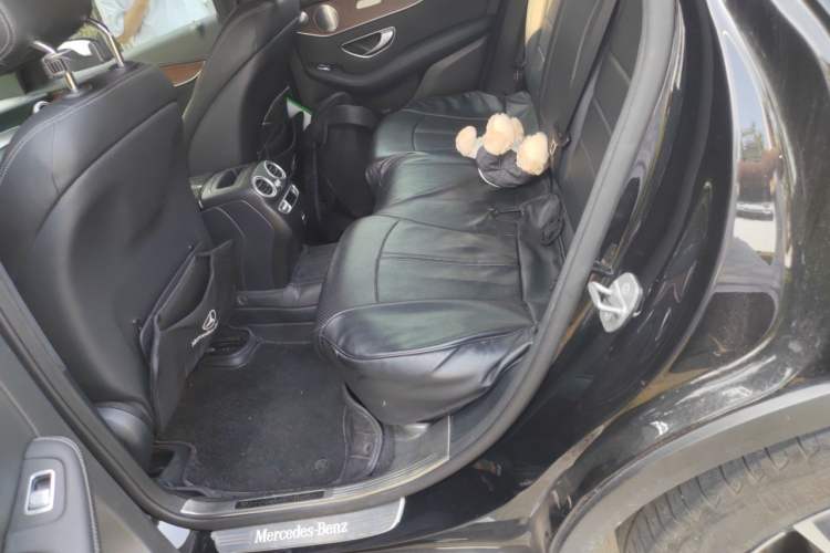 Used Mercedes-Benz GLC 2021 GLC 300 L 4MATIC Dynamic Model Left Rear Seat