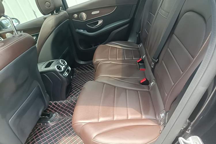 Used Mercedes-Benz GLC 2021 GLC 300 L 4MATIC Dynamic Model Left Rear Seat