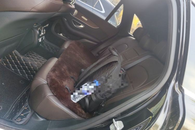 Used Mercedes-Benz GLC 2021 GLC 300 L 4MATIC Dynamic Model Left Rear Seat