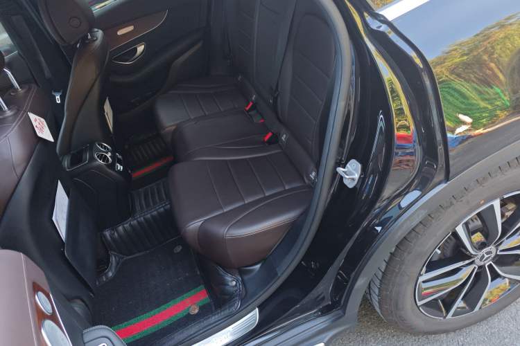 Used Mercedes-Benz GLC 2021 GLC 300 L 4MATIC Dynamic Model Left Rear Seat