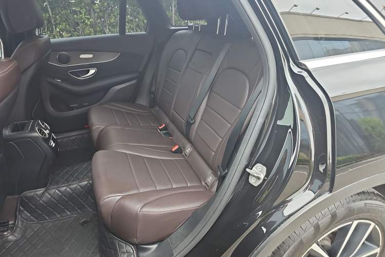 Used Mercedes-Benz GLC 2021 GLC 260 L 4MATIC Luxury Model Left Rear Seat