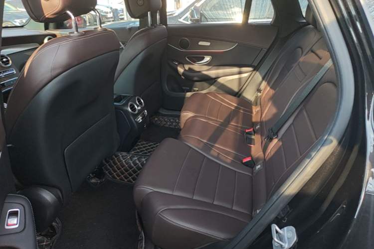 Used Mercedes-Benz GLC 2021 GLC 260 L 4MATIC Luxury Model Left Rear Seat