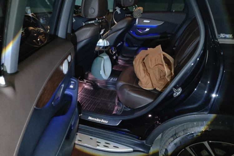 Used Mercedes-Benz GLC 2021 GLC 300 L 4MATIC Dynamic Model Left Rear Seat