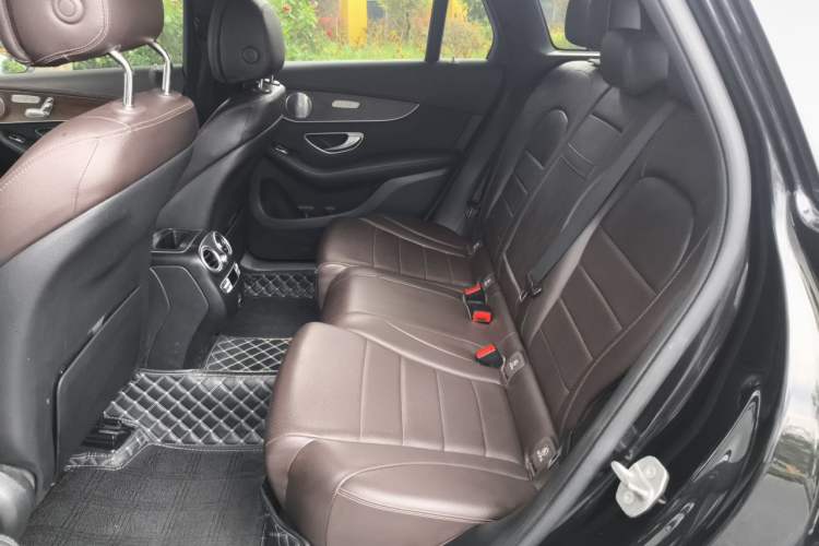 Used Mercedes-Benz GLC 2021 GLC 300 L 4MATIC Dynamic Model Left Rear Seat