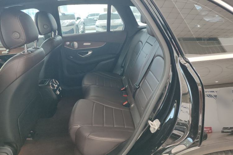 Used Mercedes-Benz GLC 2021 GLC 300 L 4MATIC Dynamic Model Left Rear Seat