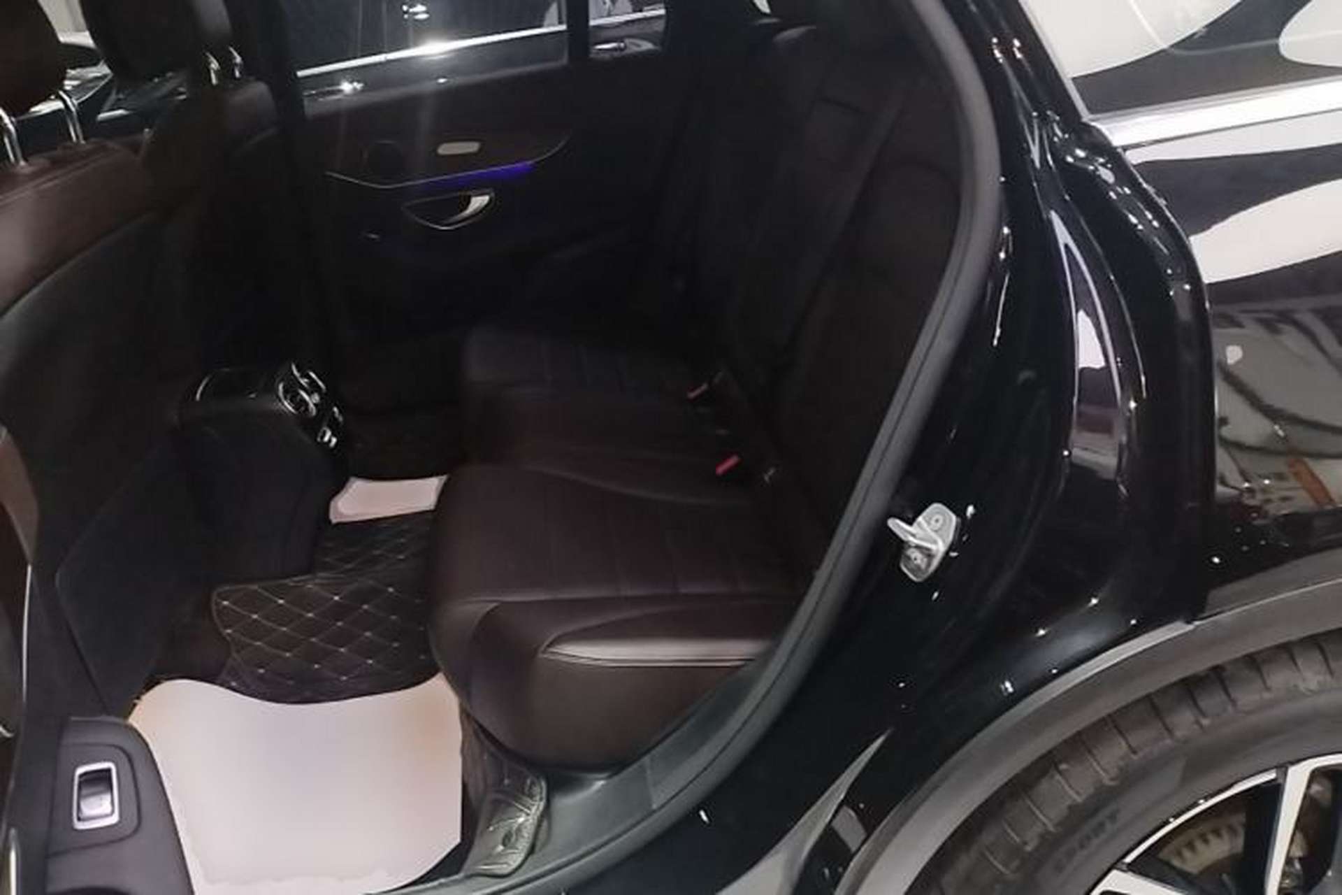 Used Mercedes-Benz GLC 2021 GLC 260 L 4MATIC Luxury Model Left Rear Seat