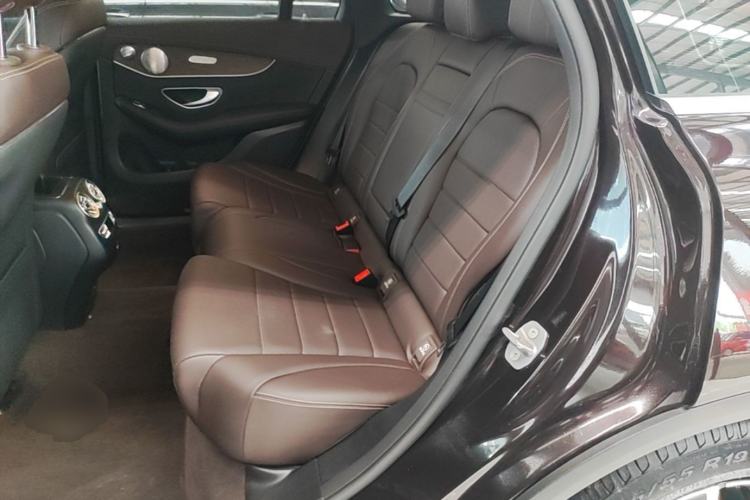 Used Mercedes-Benz GLC 2021 GLC 300 L 4MATIC Dynamic Model Left Rear Seat