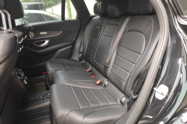 Used Mercedes-Benz GLC 2021 GLC 300 L 4MATIC Dynamic Model Left Rear Seat