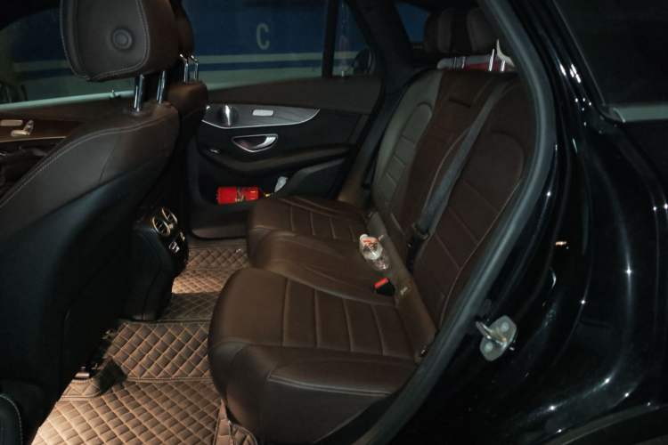 Used Mercedes-Benz GLC 2021 GLC 260 L 4MATIC Luxury Model Left Rear Seat