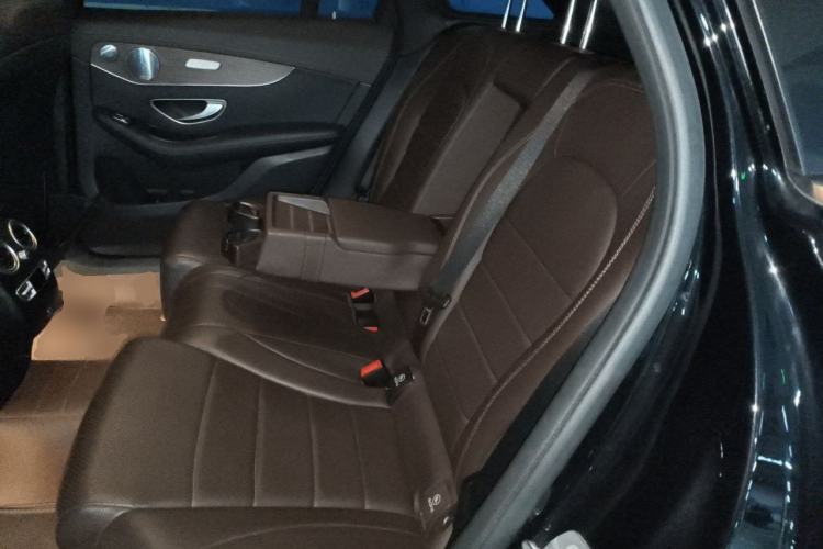 Used Mercedes-Benz GLC 2021 GLC 300 L 4MATIC Dynamic Model Left Rear Seat