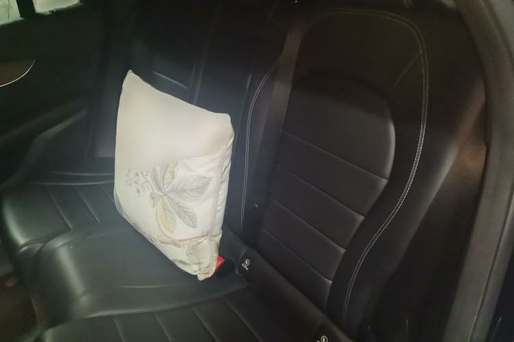 Used Mercedes-Benz GLC 2021 GLC 300 L 4MATIC Dynamic Model Left Rear Seat