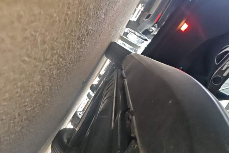 Used Mercedes-Benz GLC 2021 GLC 260 L 4MATIC Luxury Model Left Side Sill