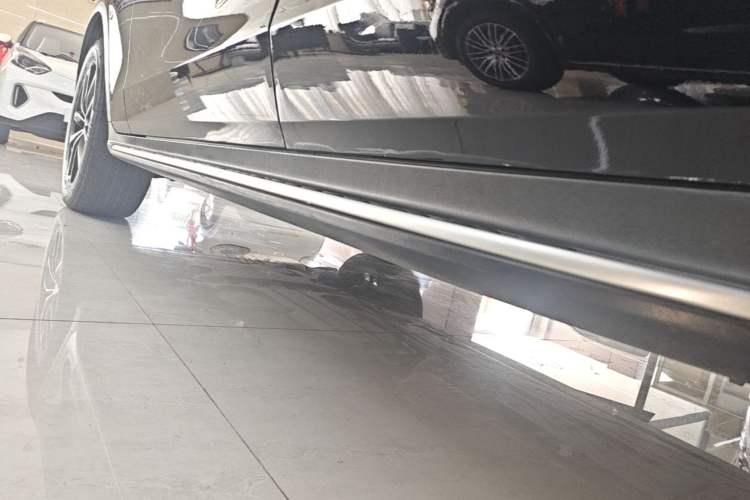 Used Mercedes-Benz GLC 2021 GLC 300 L 4MATIC Dynamic Model Left Side Sill