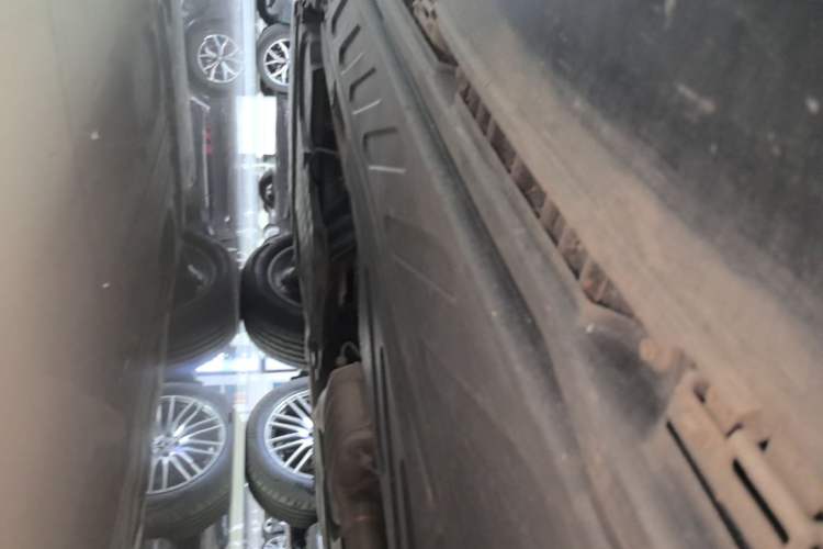 Used Mercedes-Benz GLC 2021 GLC 260 L 4MATIC Dynamic Edition Left Side Sill