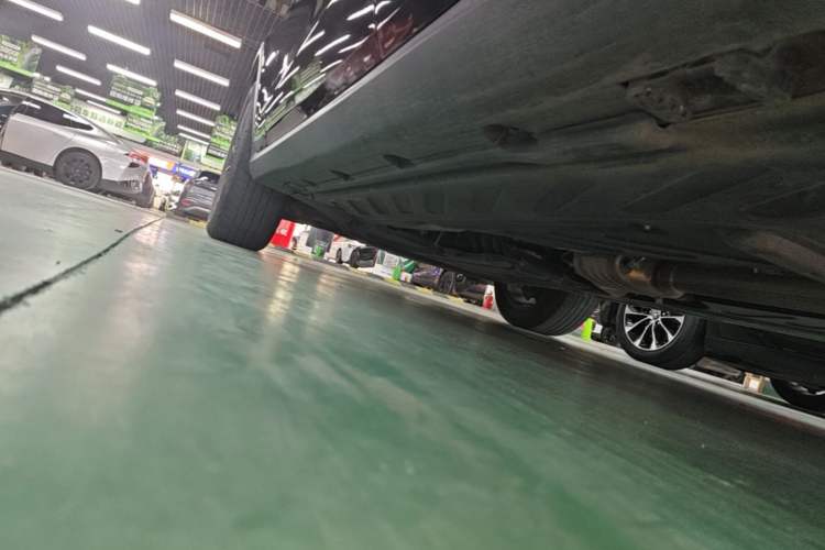 Used Mercedes-Benz GLC 2021 GLC 260 L 4MATIC Luxury Model Left Side Sill