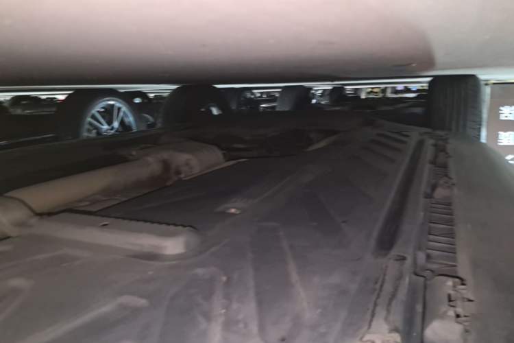Used Mercedes-Benz GLC 2021 GLC 260 L 4MATIC Dynamic Edition Left Side Sill