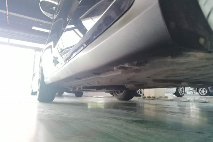 Used Mercedes-Benz GLC 2021 GLC 260 L 4MATIC Dynamic Edition Left Side Sill