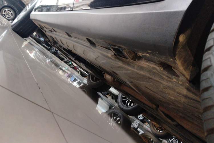 Used Mercedes-Benz GLC 2021 GLC 260 L 4MATIC Dynamic Edition Left Side Sill
