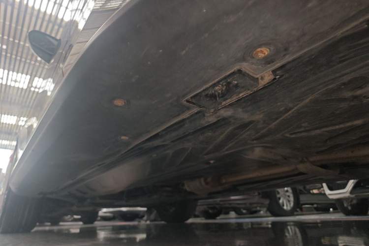 Used Mercedes-Benz GLC 2021 GLC 260 L 4MATIC Dynamic Edition Left Side Sill